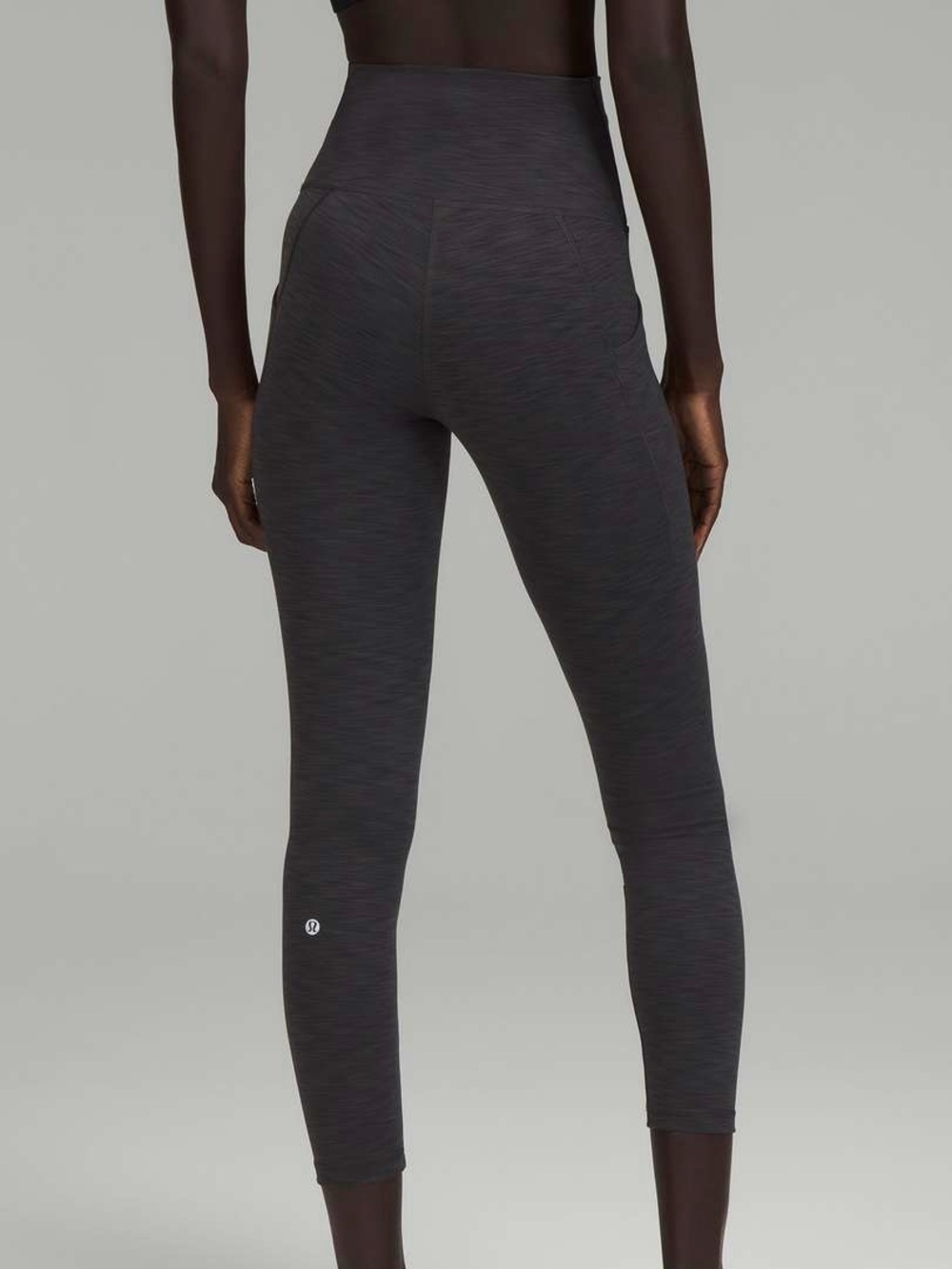 Lululemon Wunder Train High-Rise
Tight Pockets 25"
Heathered Graphite Grey 0 - Picture 2 of 14